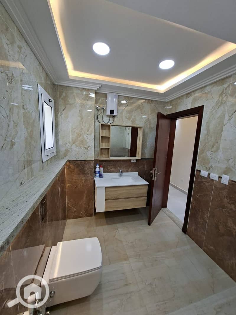 13 4329e12a-d766-45a7-8e4a-410fae0fe6b0. jpeg