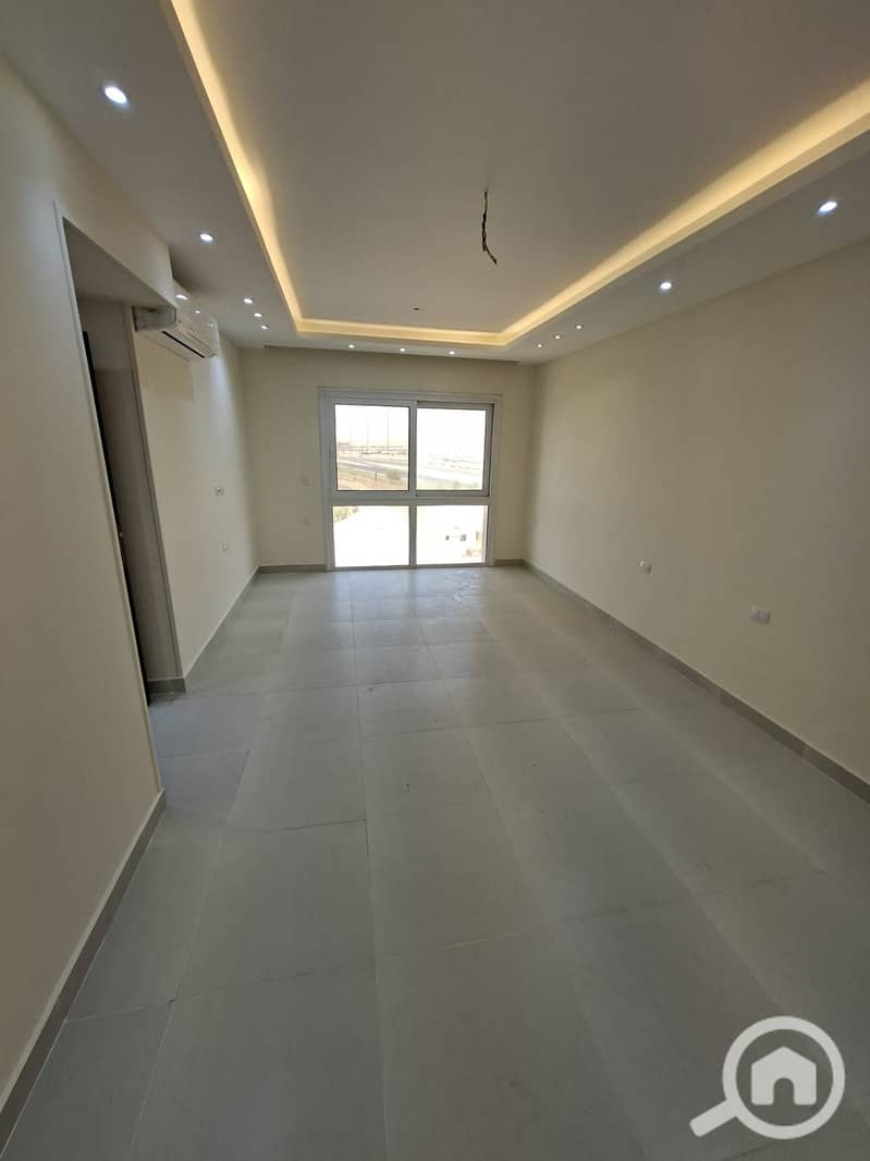 14 9632efdf-5c11-49ed-909e-844ade2a1772. jpeg