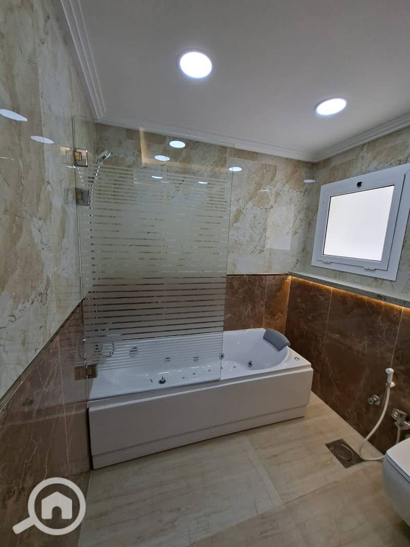 18 a139de93-781f-433b-9119-ea14611b9250. jpeg