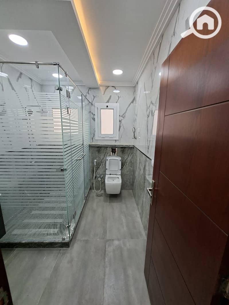 21 cf0a6d53-a7c5-4880-b931-44be52e7dbfb. jpeg