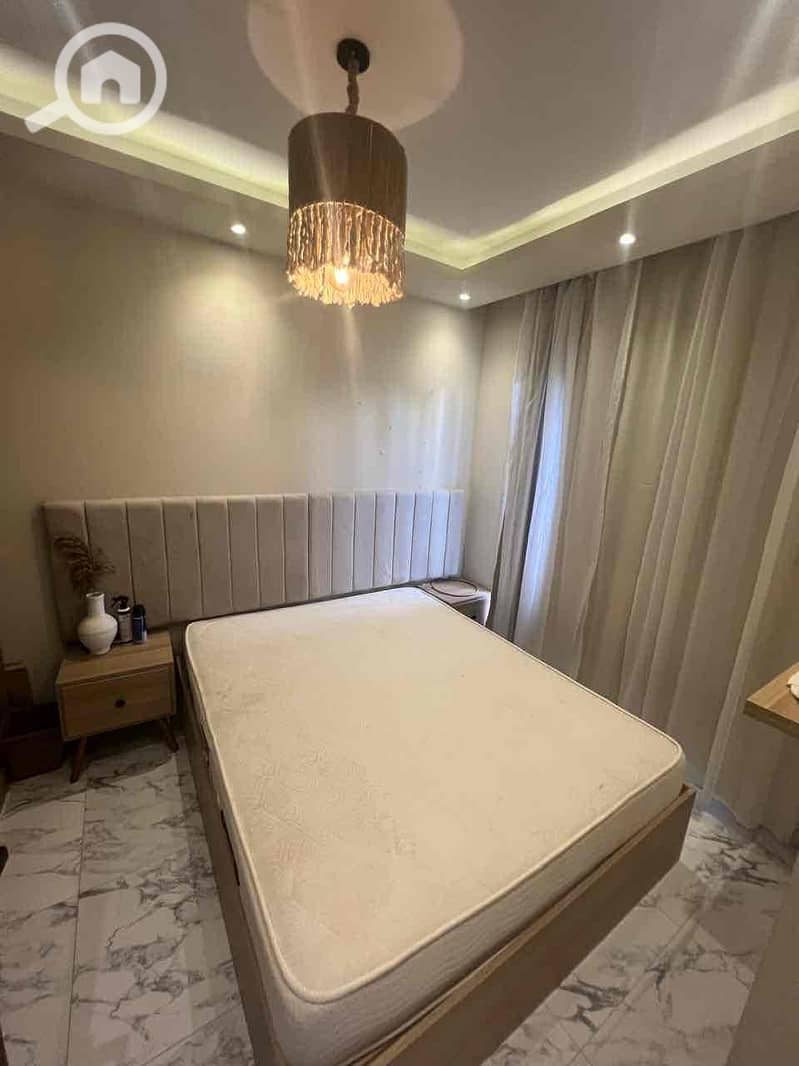 8 fbd51ce5-a21c-4c48-b9a3-2e2ae26e0fc8. jpg