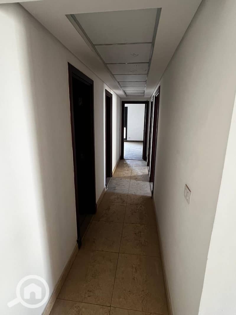 4 WhatsApp Image 2026-01-02 at 17.00. 10. jpeg