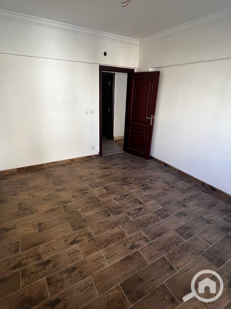 10 WhatsApp Image 2026-01-02 at 17.00. 14 (2). jpeg