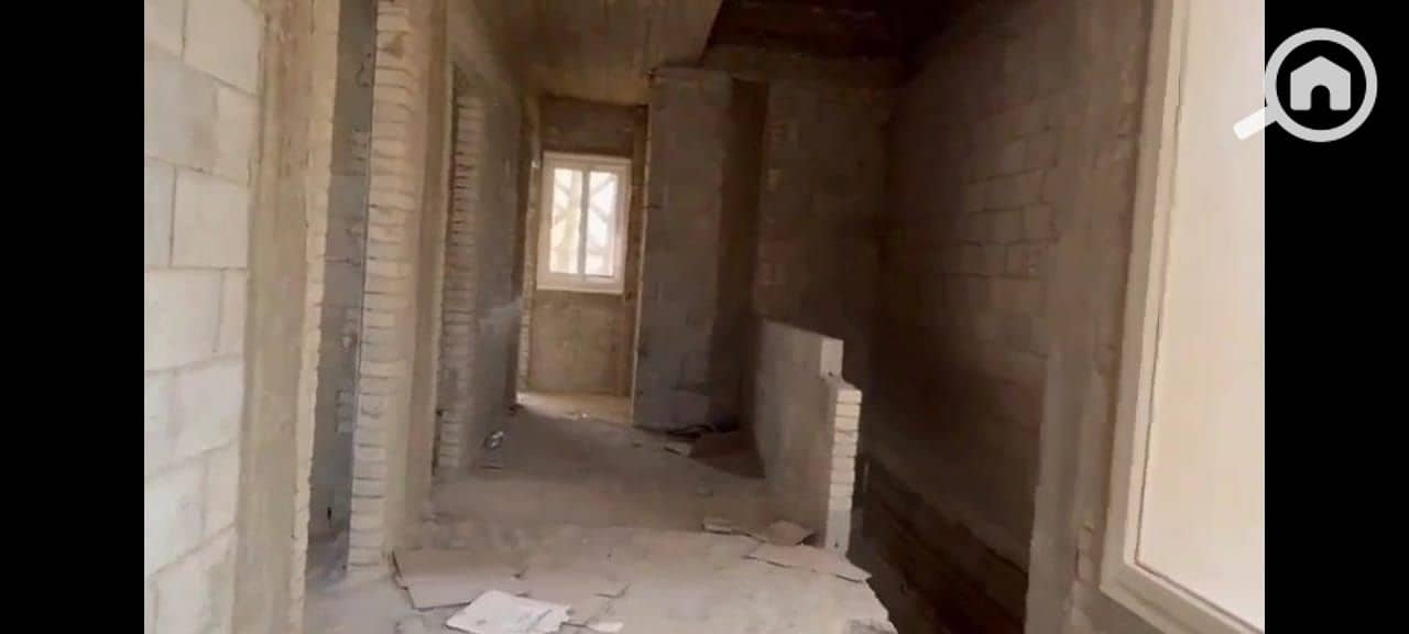 4 3f41e64b-5bb5-4e68-a55a-536aa8d18206. jpg