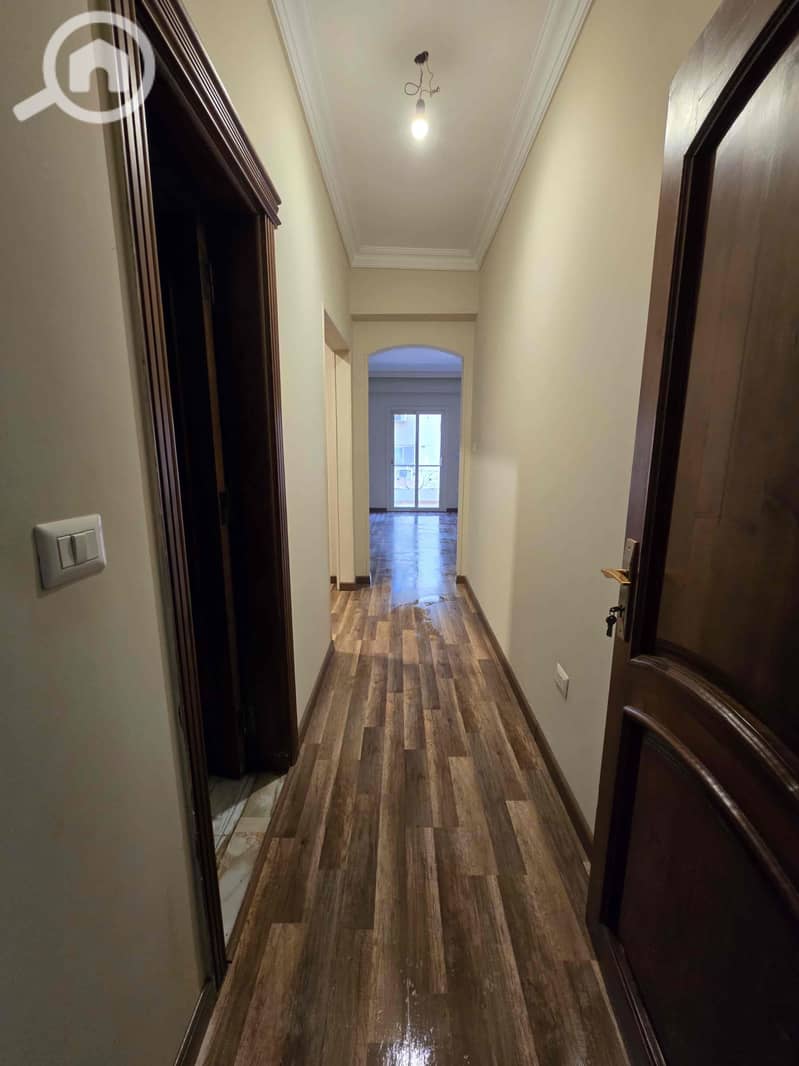 6 880dc071-7101-4ecc-a31f-c096838c4d23. jpg