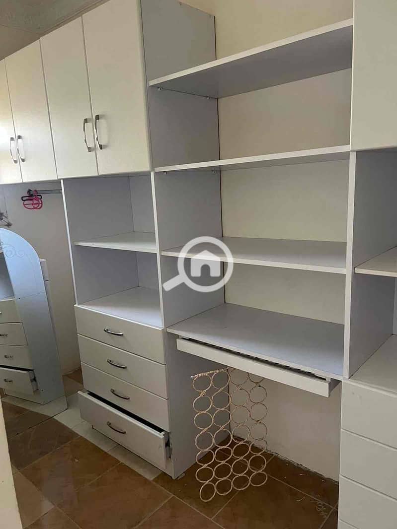 2 605e0e6a-aeed-43c4-b28c-91f9edf0918b. jpg