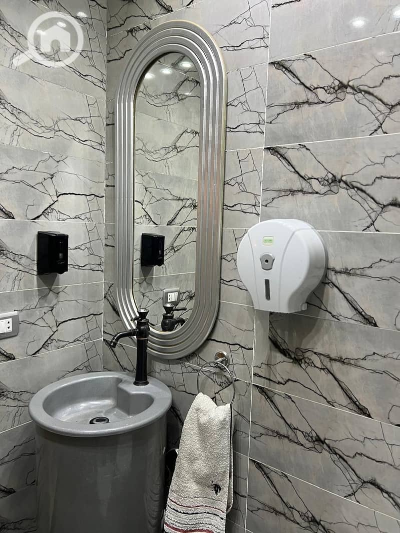 5 WhatsApp Image 2025-12-28 at 2.25. 55 PM. jpeg