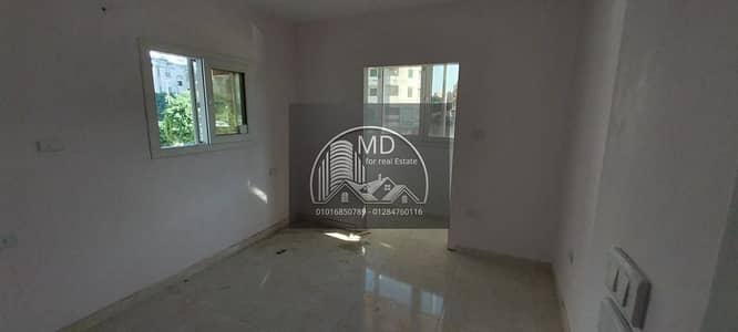 مکتب  للايجار في كامب شيزار، الإسكندرية - IMG-20251224-WA0262. jpg