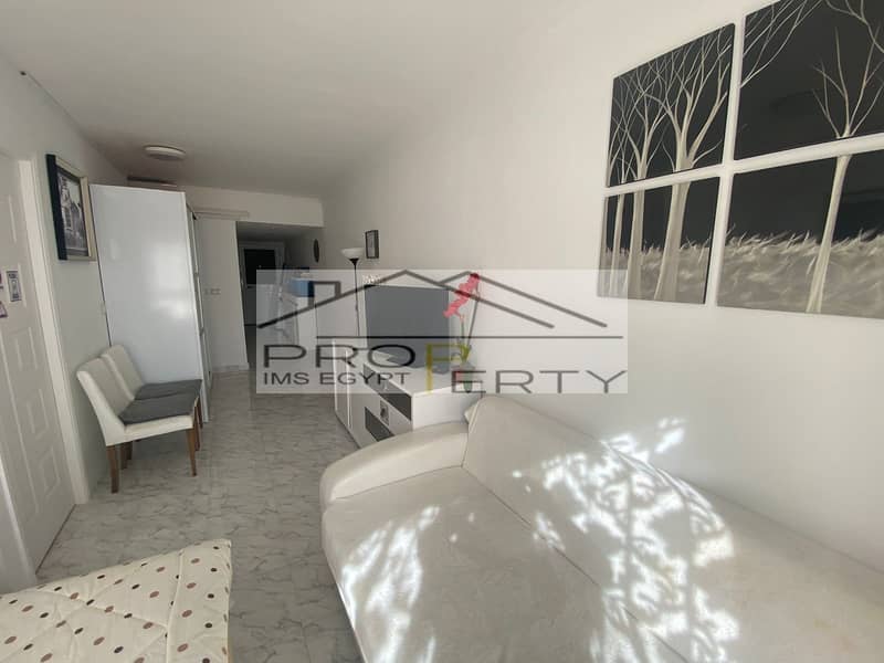 11 087d5a37-de2d-44e2-a9eb-ac5757211ca6. jpg