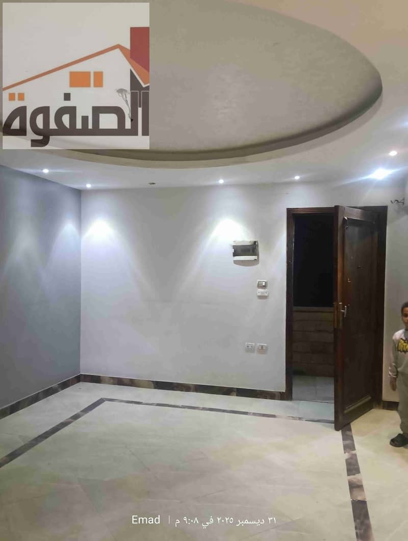 1000443414. jpg 1000443414. jpg