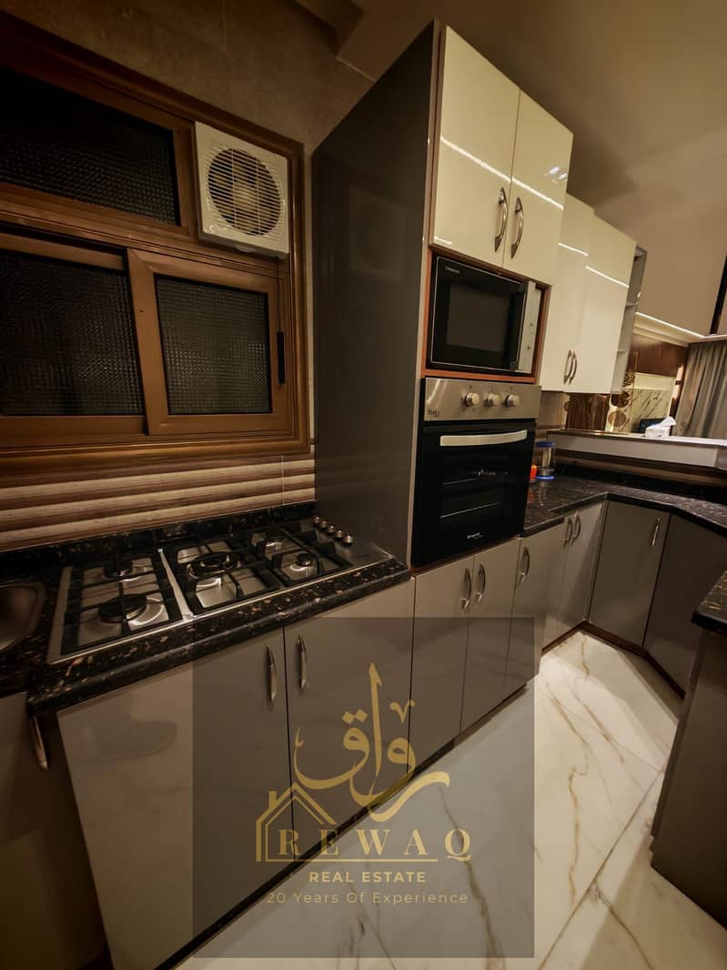 10 620b3cb1-77ba-4d61-83ee-c14a59ec5c6e. jpeg