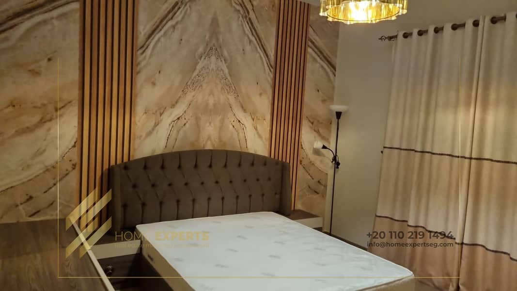 10 d8c2fa00-b84a-4d72-92f2-3bc44f66f537. jpg