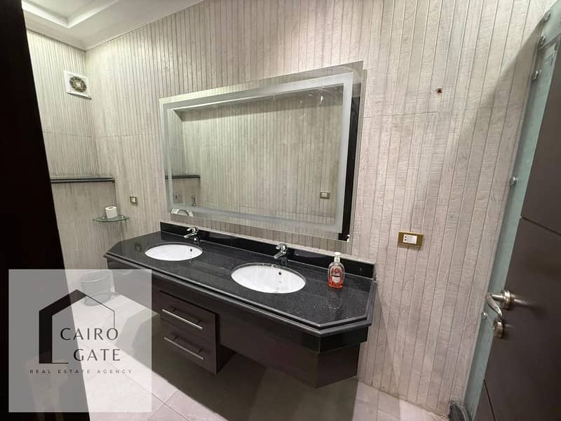 23 afaa39c8-cb5c-4c32-beab-0059031c839f. jpg