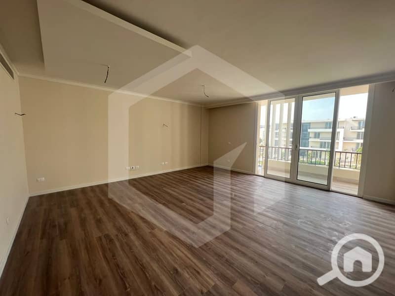 2 Pyramids Hills 2. jpg