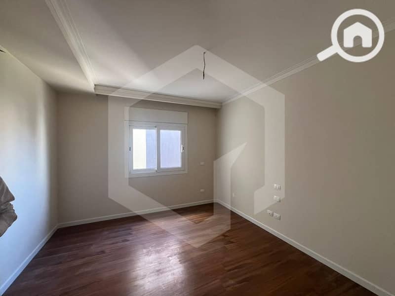 4 Pyramids Hills 4. jpg