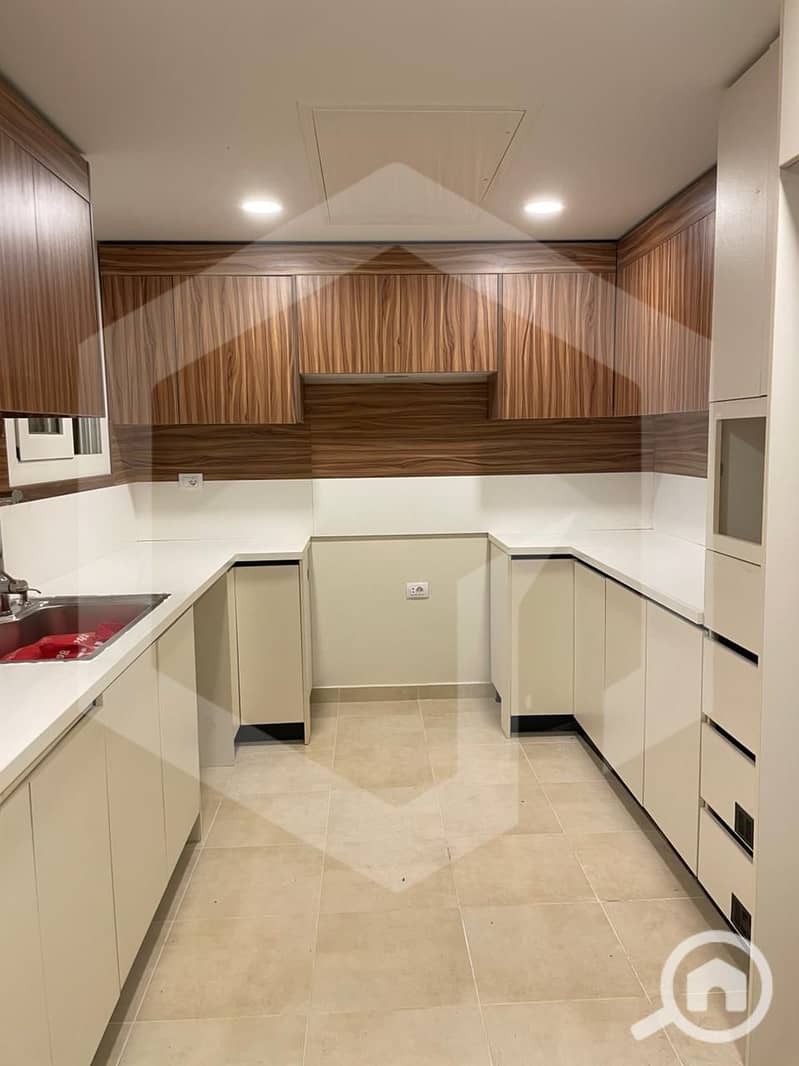 7 Pyramids Hills 7. jpg