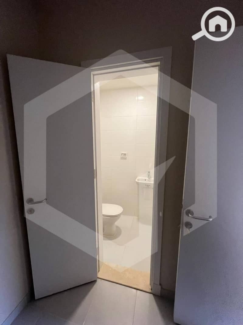 9 Pyramids Hills 9. jpg