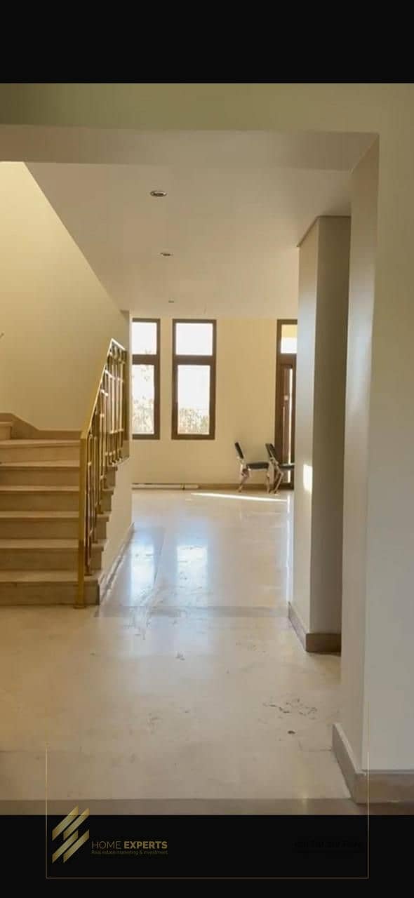 8 81deba0b-6635-4906-be57-e57261dfafeb. jpg