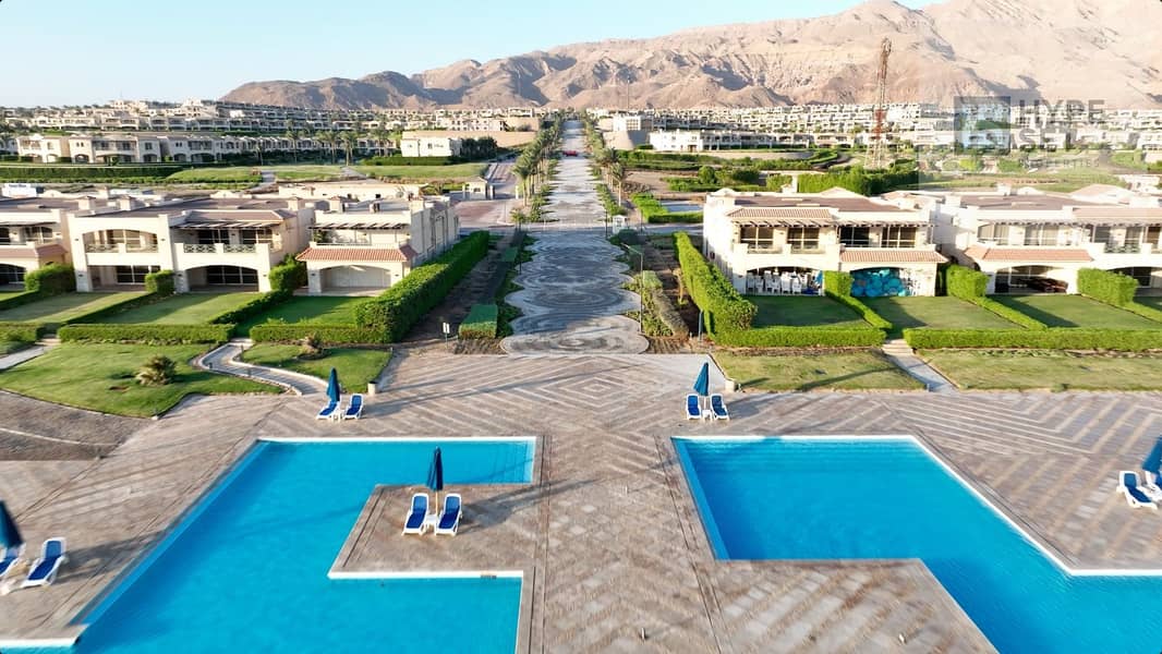 2 9ff352f6-c026-47b2-b156-d1cfe33aac5b. jpg