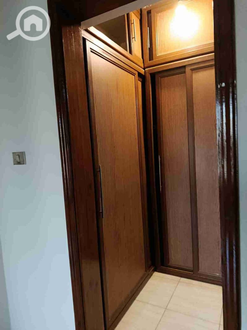 1000309989. jpg 1000309989. jpg