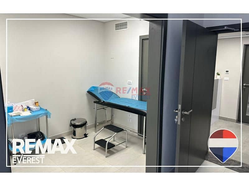 10 bff63eb8-ce9b-47ca-b95b-384283fdb10d. jfif. jpg