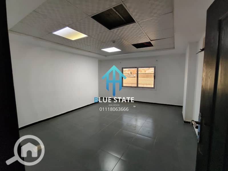 3 01118063666 (3). png