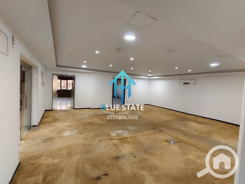 14 01118063666 (13). png