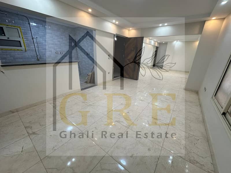 8 ce27591d-3e9c-4ade-babc-feade5bac52e. jpg