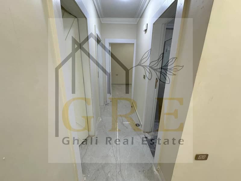 5 8bb092c6-88db-44ae-9484-8d117ee4e3e9. jpg