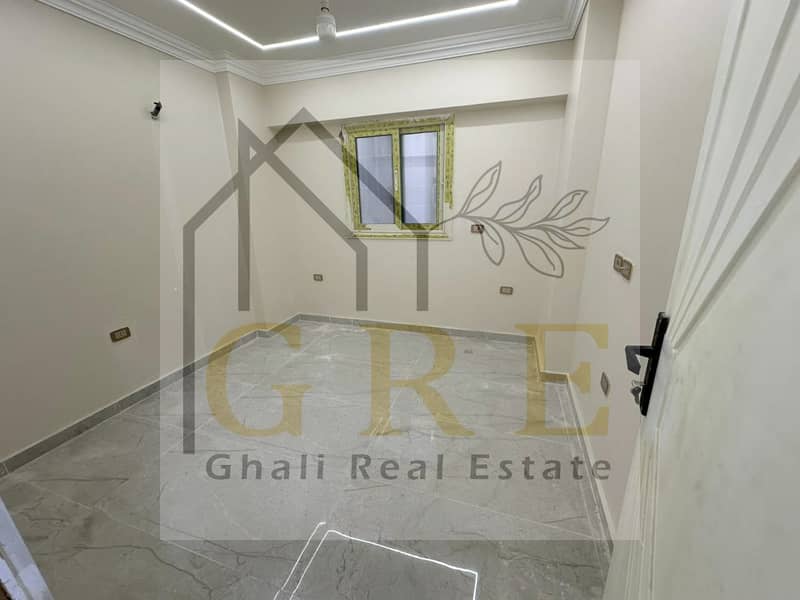 6 9eb8741e-e829-4b0f-b3a4-97c363a58567. jpg