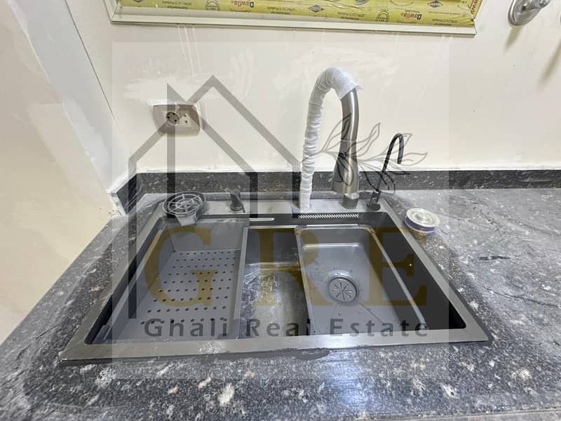 8 9412b342-7e0a-4a4d-862e-c553e3a1c11d. jpg