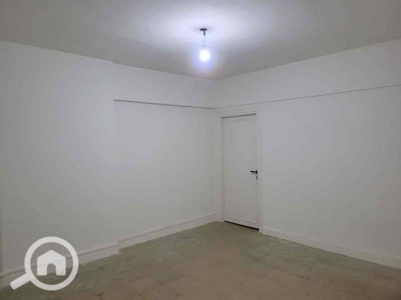 7 7c631678-01f0-4dc1-b04d-bf04c95b91e9. jpg