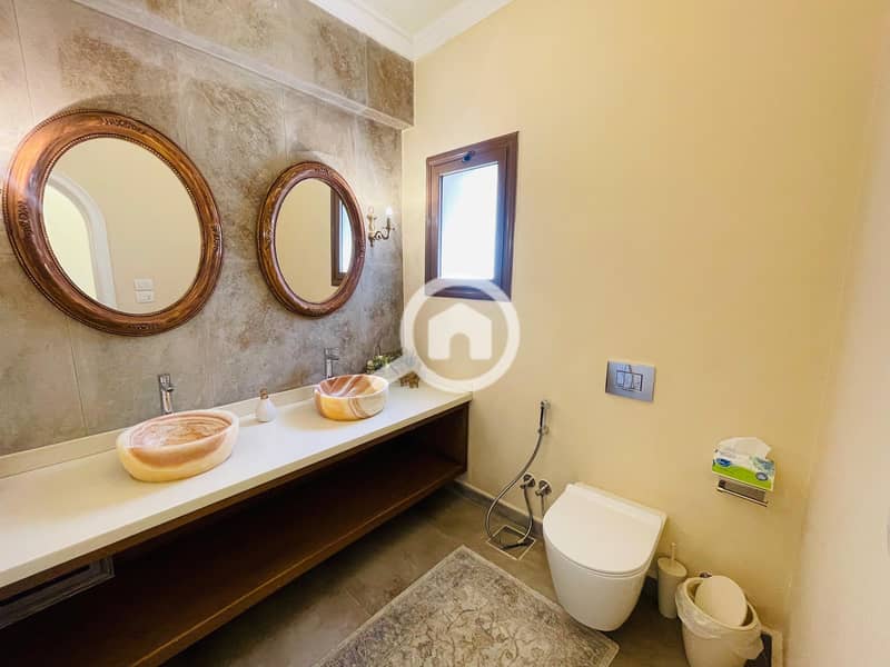 16 495369457_122263218650228254_6401951315440498327_n. jpg