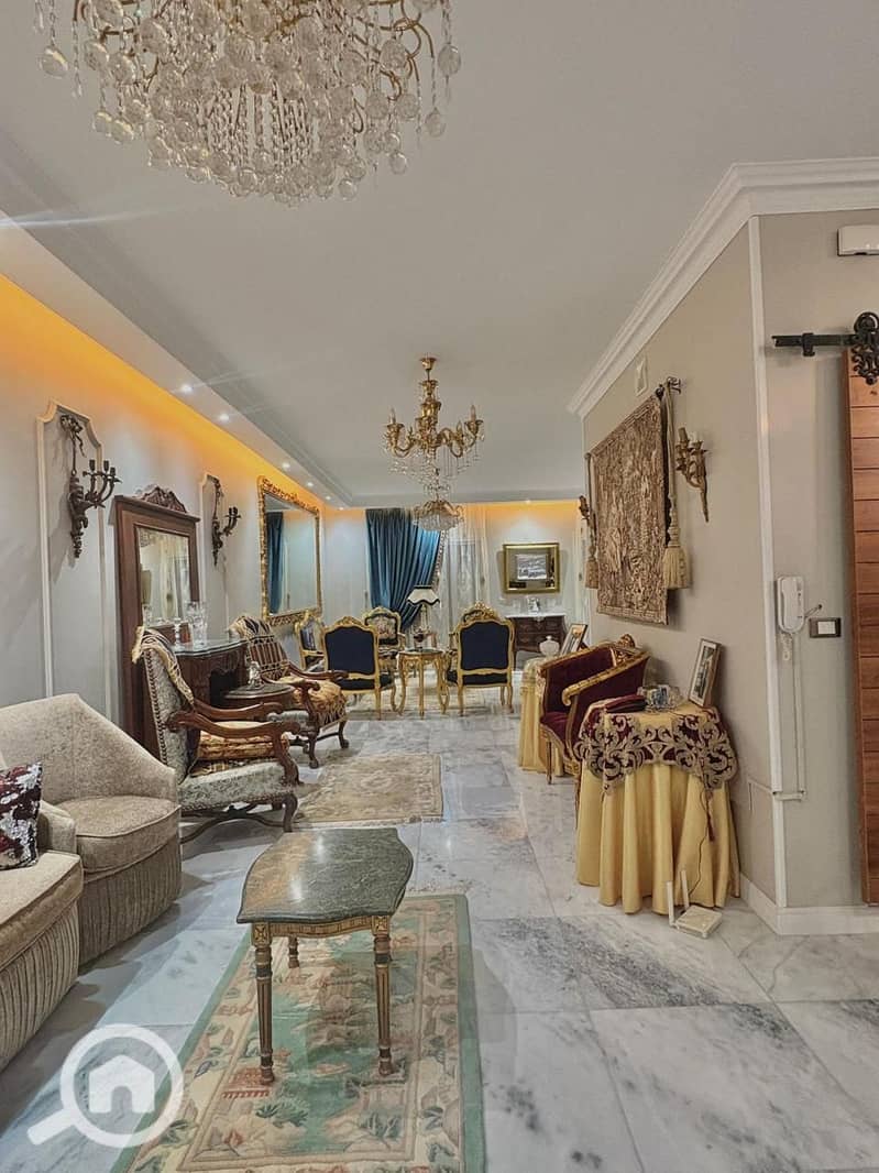 3 c1774269-4d4e-439b-a734-a39c27bc48a6. jpg