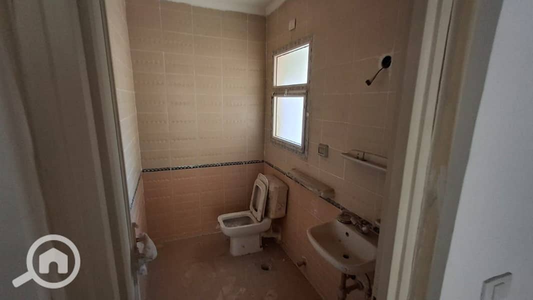 6 896e8338-a2e3-410b-b582-f378829bb85e. jpeg