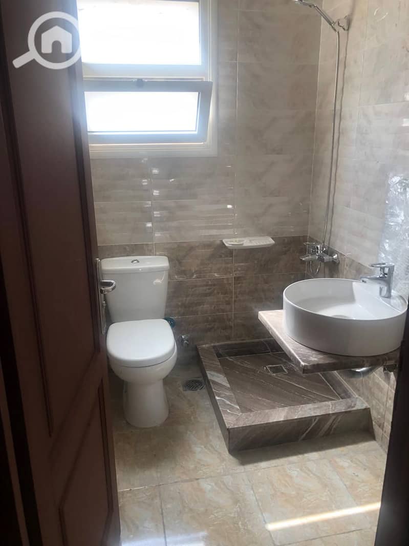 5 05192036-df02-4bab-b7ed-d597a06b6784. jpg