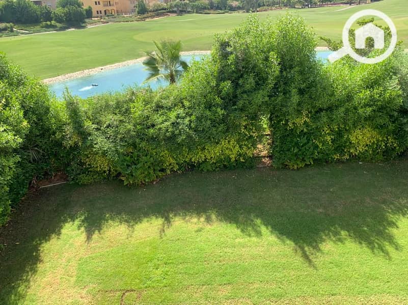 21 b5de5b5b-51cd-4389-bab6-12938c22f3c8. jpg