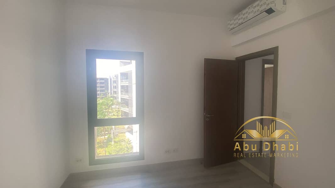 11 bc0da18e-9903-4c74-b829-9cfb746f3a62. jpg