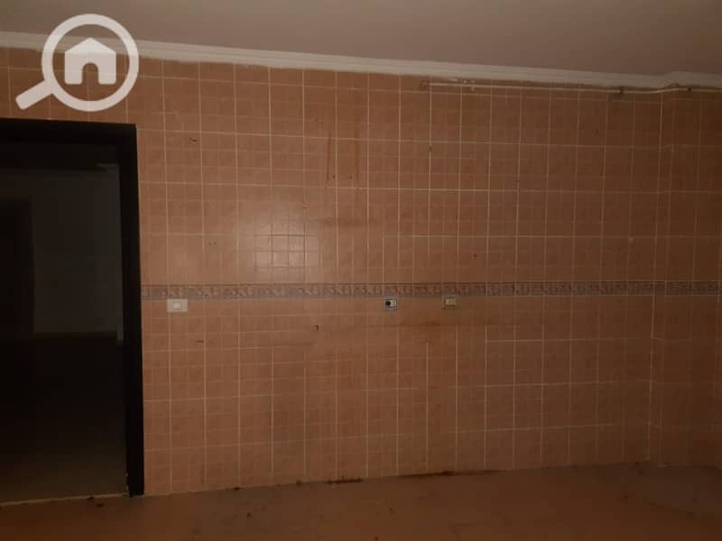 10 38ecc6d4-b43a-4074-9ef4-d88e0e74e1fc. jpg