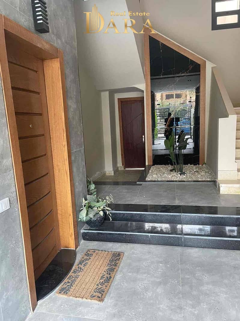 3 e1224bfc-1f02-4951-b1d8-7dcda4fb9831. jpg