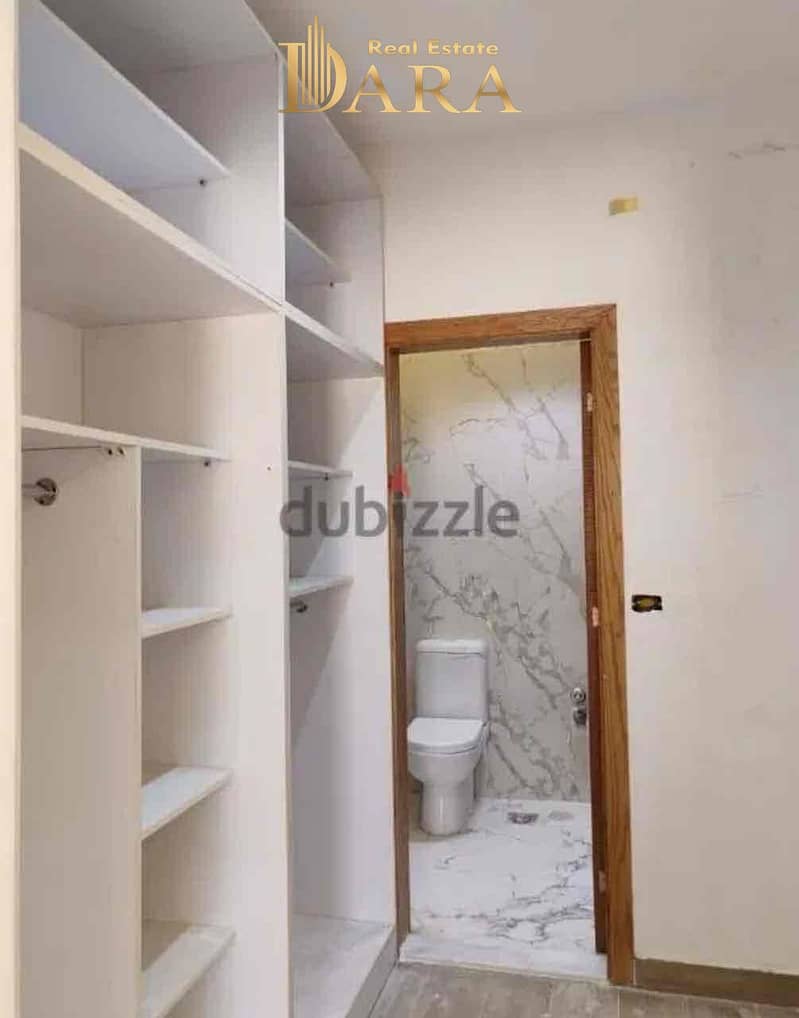 22 ff0694a4-83df-4c23-850e-efa38de50e53. jpg