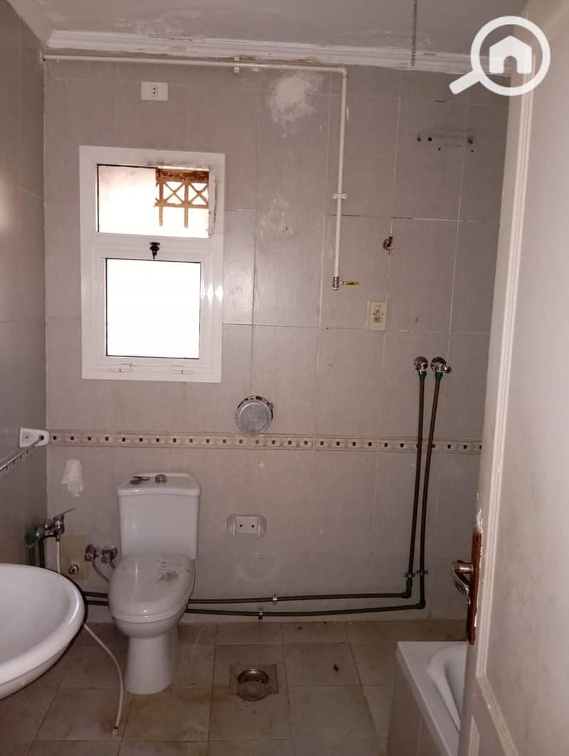 6 b23a9ac8-5d74-4253-bfc7-bde0bd99a2de. jpg