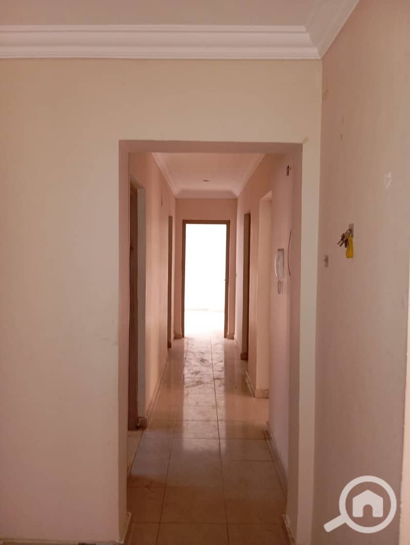 10 db9d060a-fbef-46ea-b7d6-29ddb14f2eb7. jpg