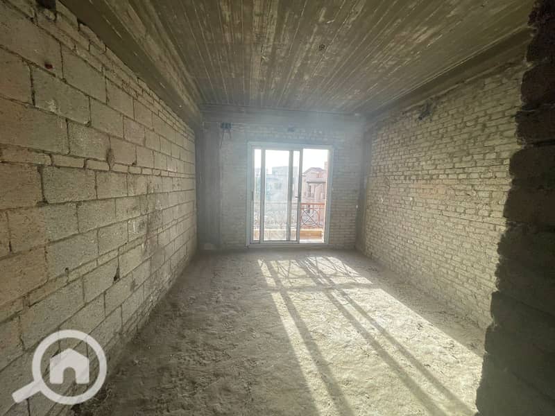 8 025886cc-cf9c-438b-8e09-6a8383479879. jpg