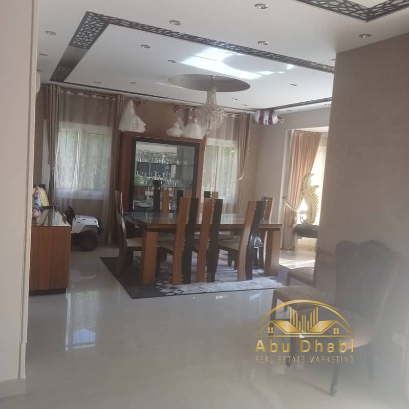 8 20a54680-5b02-46c0-9c4a-33756a52d19f. jpg