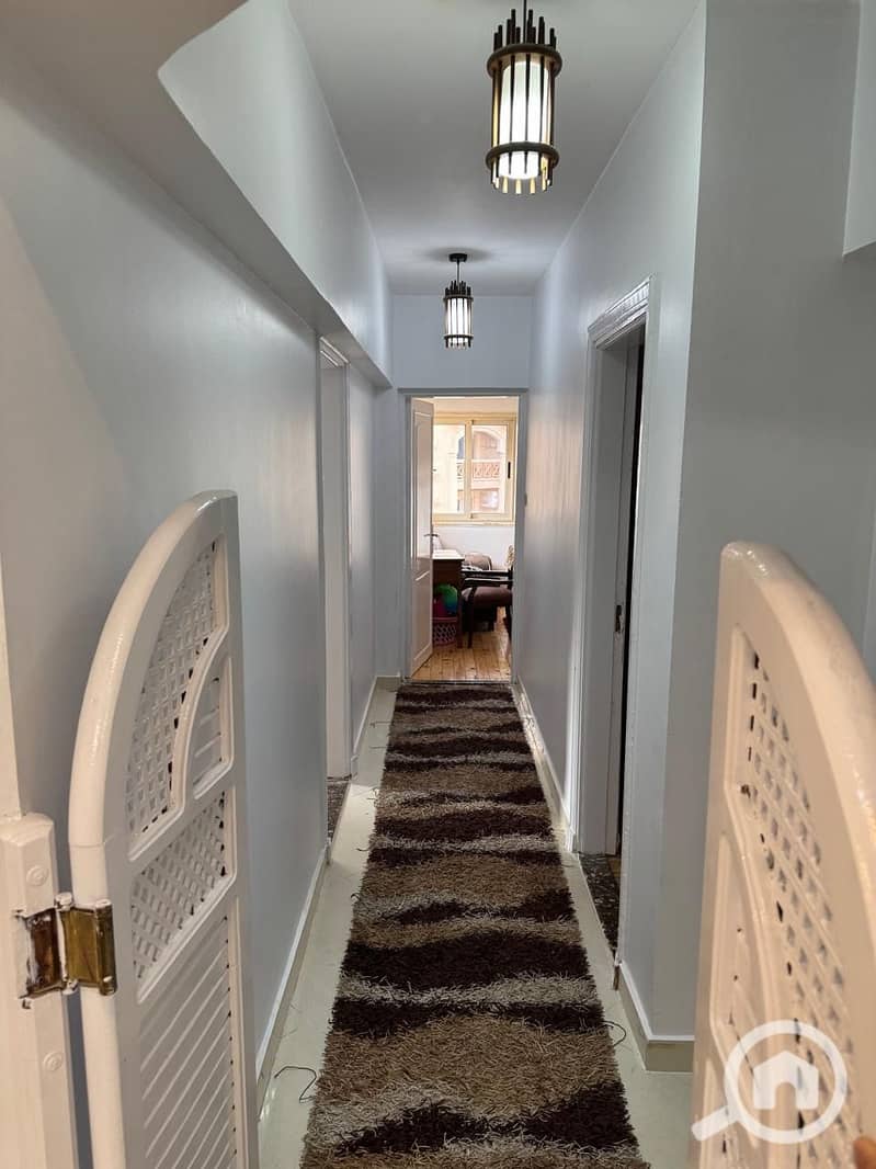 7 1f4e2c44-7a71-4ea4-8a1e-37159ba84614. jpeg