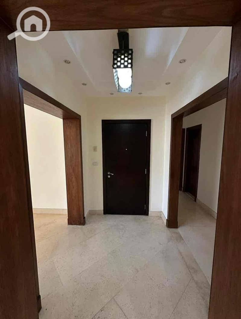 4 20d08f8d-d8da-4988-a10f-4bd8164393e1. jpg