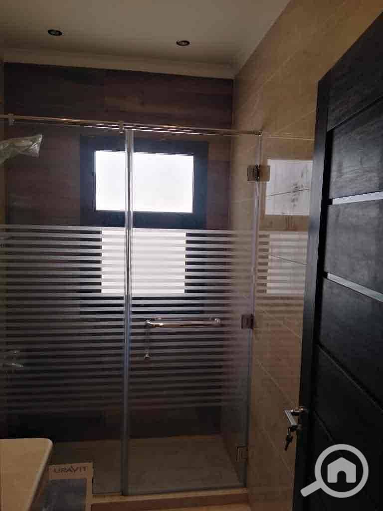 12 d3c227b7-4f64-47a5-bf9b-a2d1af6d1c78. jpg