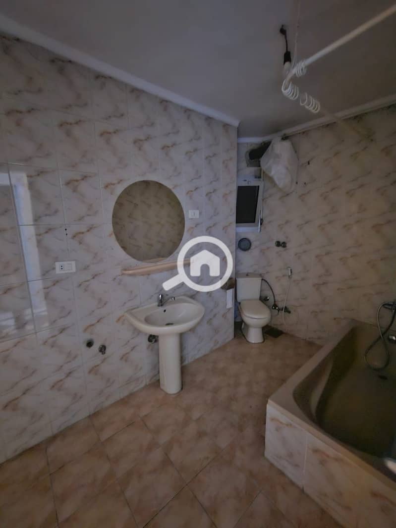 8 f41f34f8-f610-43cf-9f18-8728d9284590. jpeg