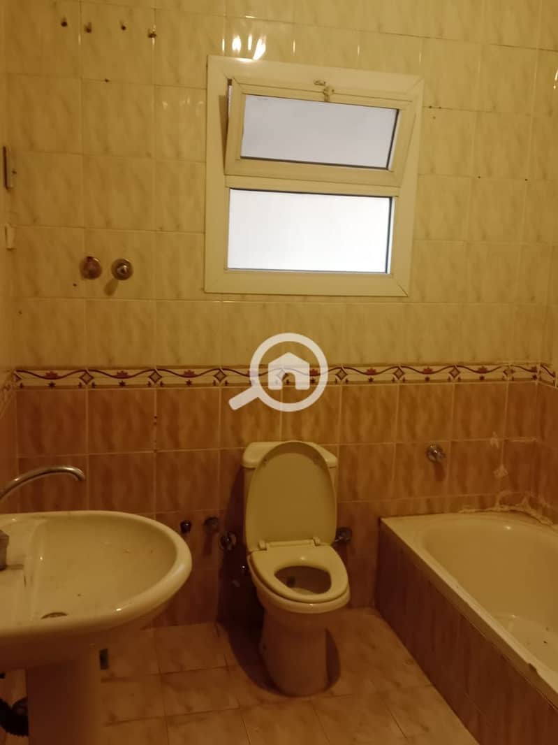 4 83a0438a-4f0d-4ec2-8f6d-d00df8943d57. jpeg